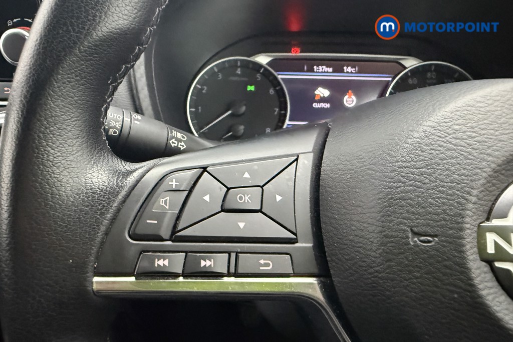 Nissan Juke N-Connecta Manual Petrol SUV - Stock Number (1566111) - 14th supplementary image