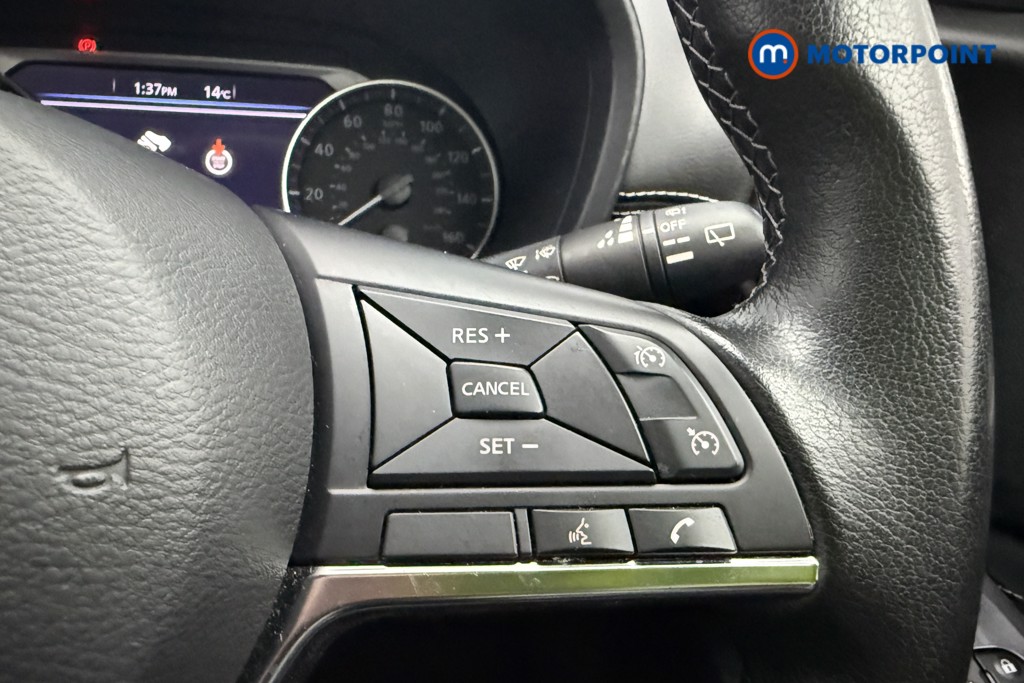 Nissan Juke N-Connecta Manual Petrol SUV - Stock Number (1566111) - 15th supplementary image