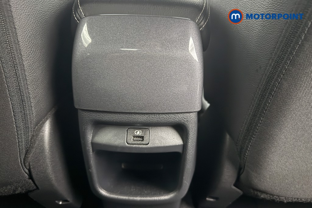Nissan Juke N-Connecta Manual Petrol SUV - Stock Number (1566111) - 20th supplementary image