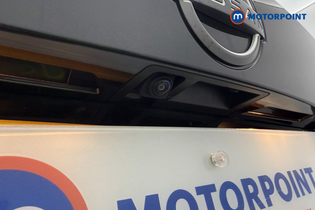 Nissan Juke N-Connecta Manual Petrol SUV - Stock Number (1566111) - 28th supplementary image