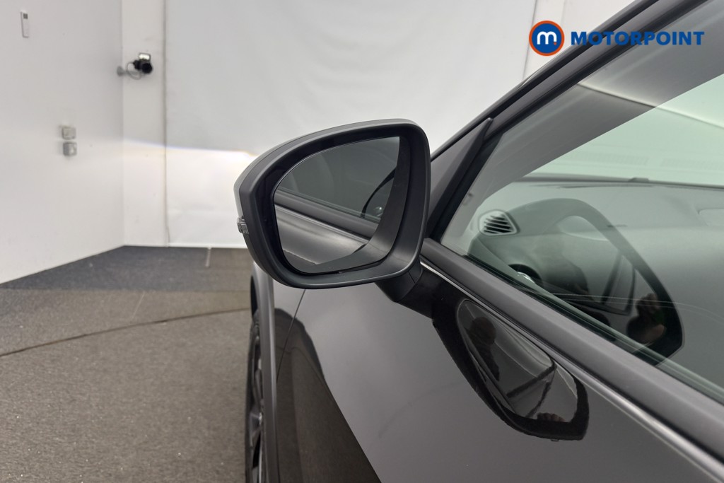 Nissan Juke N-Connecta Manual Petrol SUV - Stock Number (1566111) - 30th supplementary image