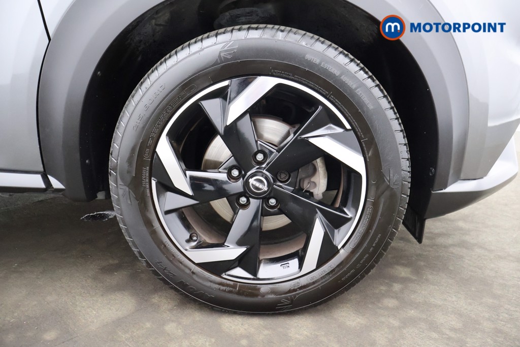 Nissan Juke N-Connecta Manual Petrol SUV - Stock Number (1566118) - 11th supplementary image