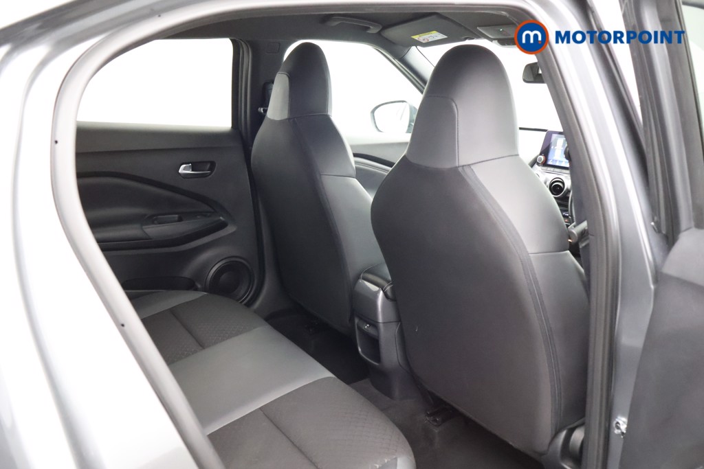 Nissan Juke N-Connecta Manual Petrol SUV - Stock Number (1566118) - 13th supplementary image