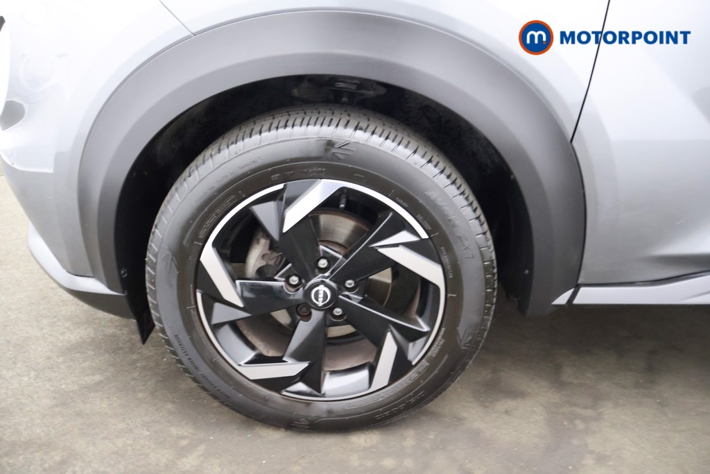 Nissan Juke N-Connecta Manual Petrol SUV - Stock Number (1566118) - 17th supplementary image