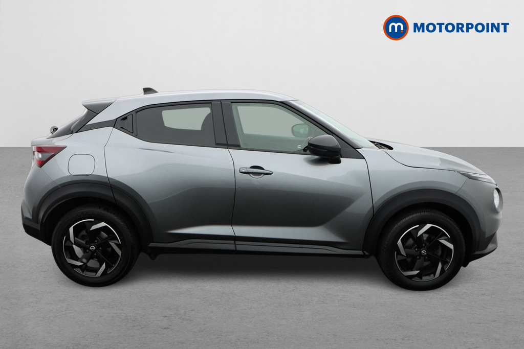 Nissan Juke N-Connecta Manual Petrol SUV - Stock Number (1566118) - Drivers side