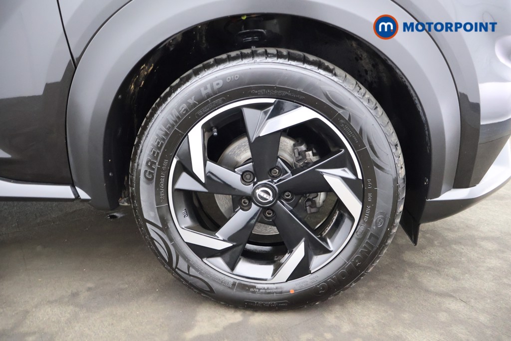 Nissan Juke N-Connecta Manual Petrol SUV - Stock Number (1566154) - 11th supplementary image