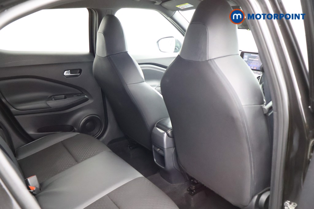 Nissan Juke N-Connecta Manual Petrol SUV - Stock Number (1566154) - 13th supplementary image