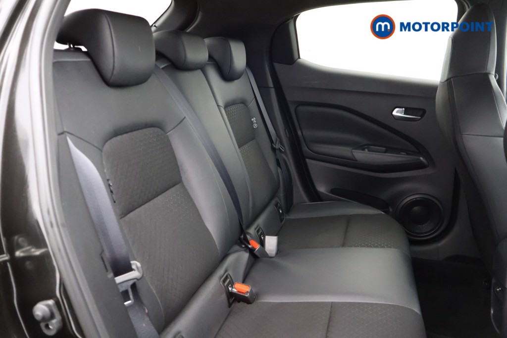 Nissan Juke N-Connecta Manual Petrol SUV - Stock Number (1566154) - 14th supplementary image