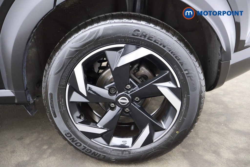 Nissan Juke N-Connecta Manual Petrol SUV - Stock Number (1566154) - 15th supplementary image