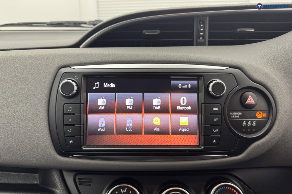 Toyota Yaris Icon Automatic Petrol Hatchback - Stock Number (1566730) - 2nd supplementary image