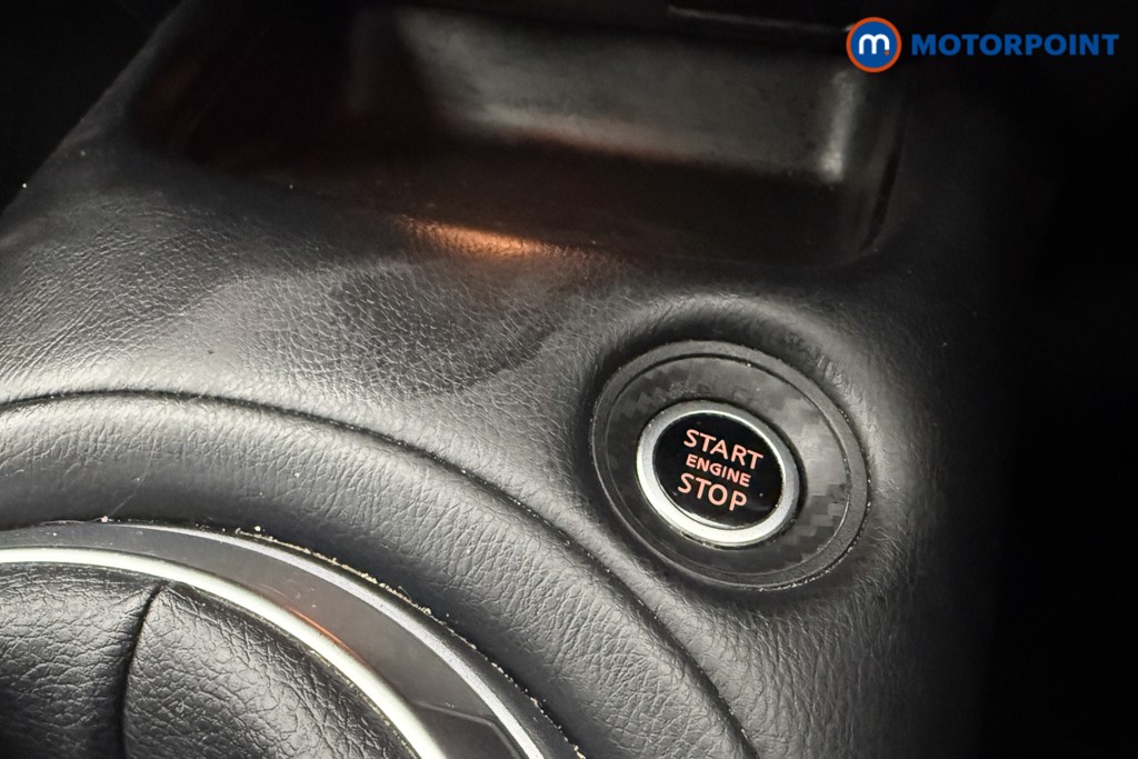 Nissan Juke N-Connecta Manual Petrol SUV - Stock Number (1566919) - 11th supplementary image
