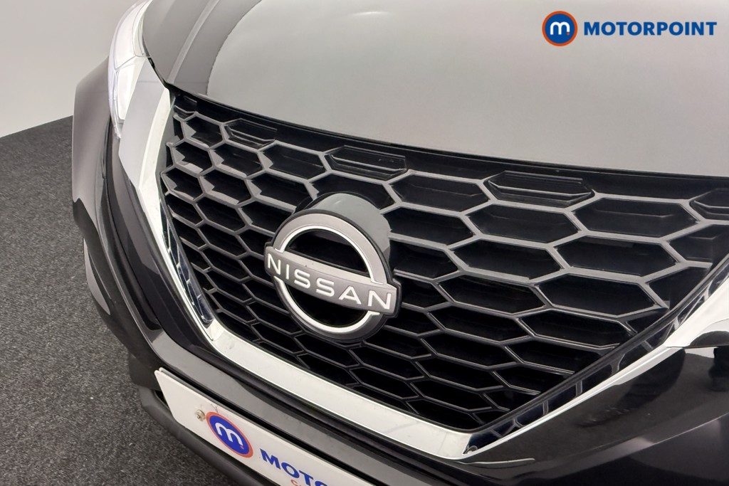 Nissan Juke N-Connecta Manual Petrol SUV - Stock Number (1566919) - 16th supplementary image