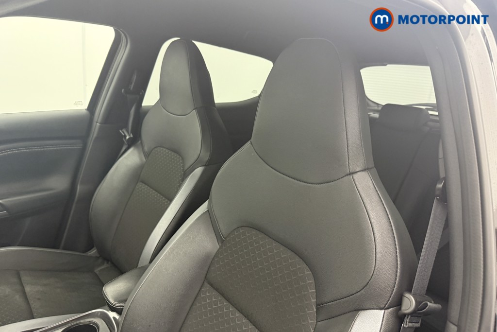 Nissan Juke N-Connecta Manual Petrol SUV - Stock Number (1566919) - 18th supplementary image