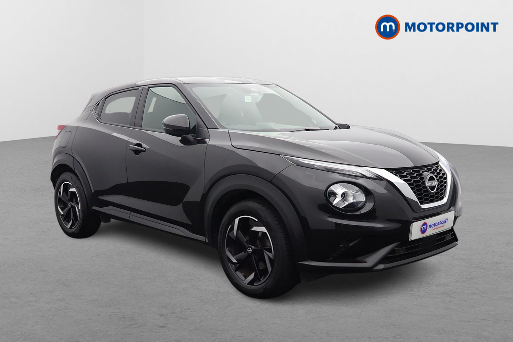 Nissan Juke N-Connecta Manual Petrol SUV - Stock Number (1566919) - Drivers side front corner