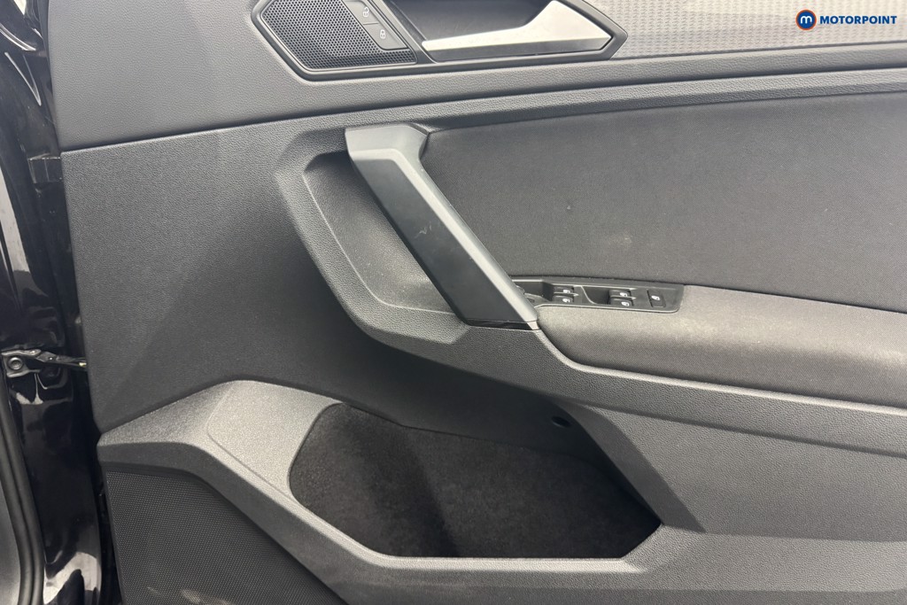 Volkswagen Tiguan Life Automatic Diesel SUV - Stock Number (1566941) - 16th supplementary image