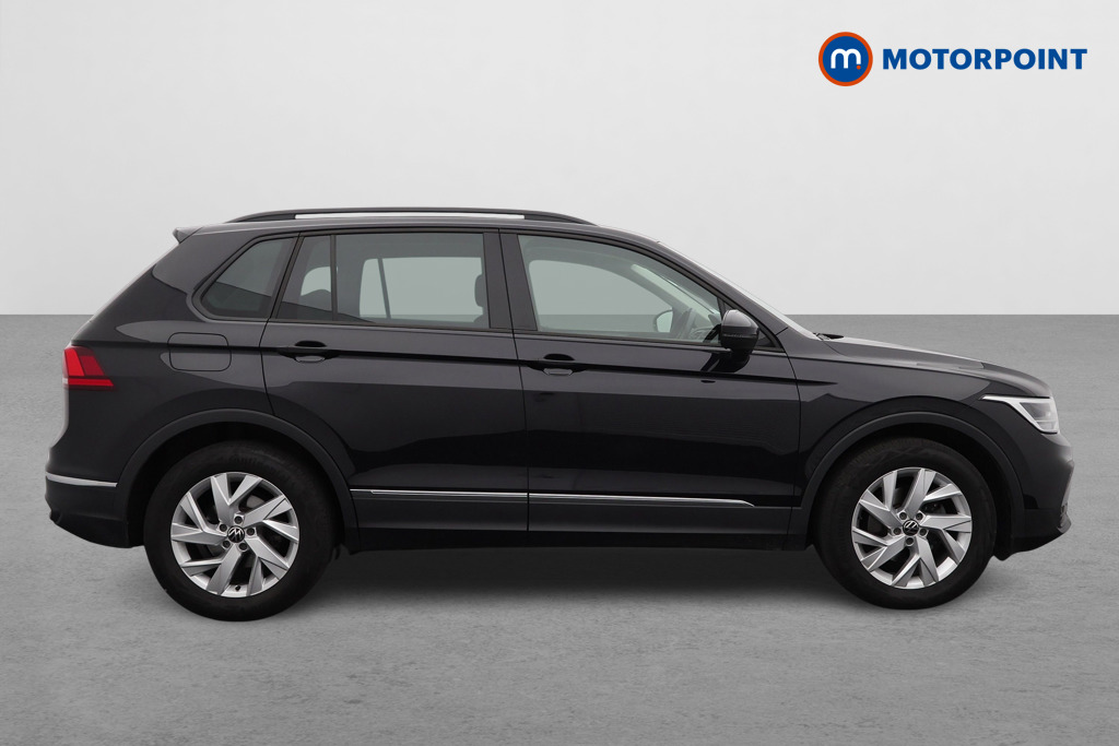 Volkswagen Tiguan Life Automatic Diesel SUV - Stock Number (1566941) - Drivers side