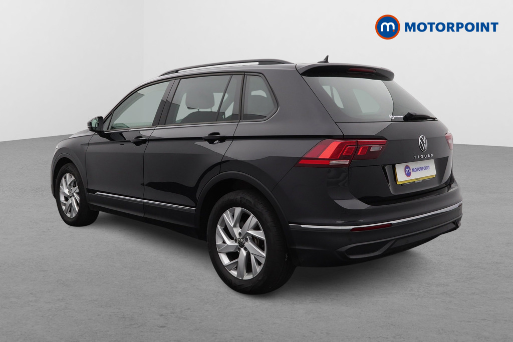 Volkswagen Tiguan Life Automatic Diesel SUV - Stock Number (1566941) - Passenger side rear corner