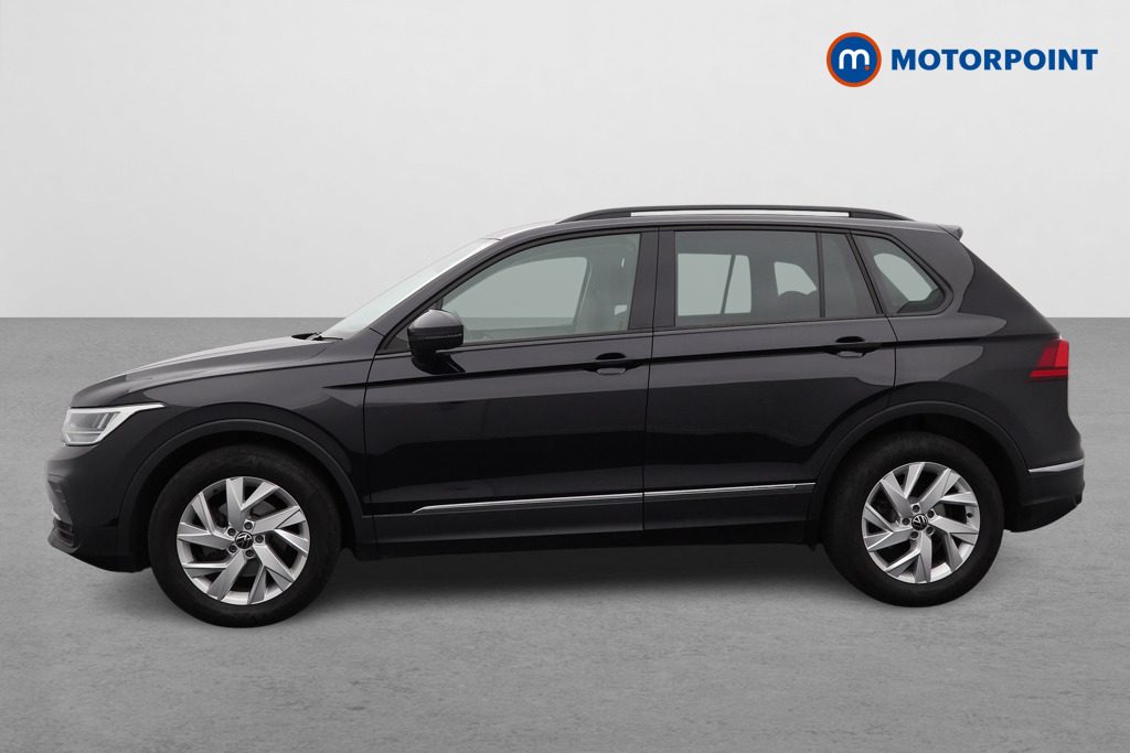 Volkswagen Tiguan Life Automatic Diesel SUV - Stock Number (1566941) - Passenger side