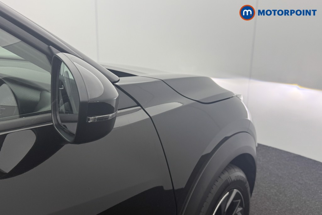 Nissan Juke N-Connecta Manual Petrol SUV - Stock Number (1566961) - 14th supplementary image