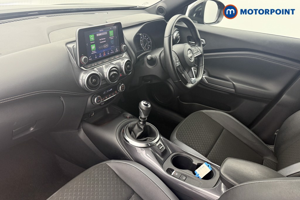 Nissan Juke N-Connecta Manual Petrol SUV - Stock Number (1566961) - 18th supplementary image