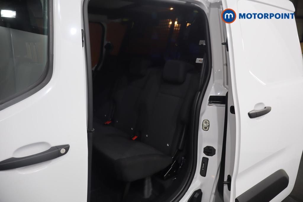 Vauxhall Combo Cargo Prime Manual Diesel Crew Bus - Stock Number (1567012) - 20th supplementary image