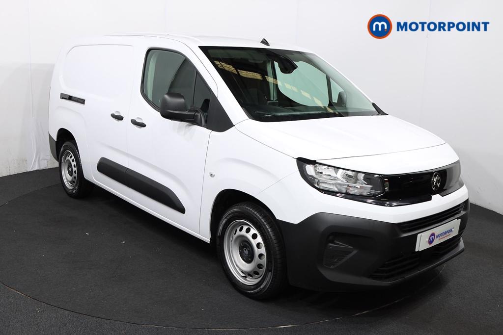Vauxhall Combo Cargo Prime Manual Diesel Crew Bus - Stock Number (1567012) - Drivers side front corner