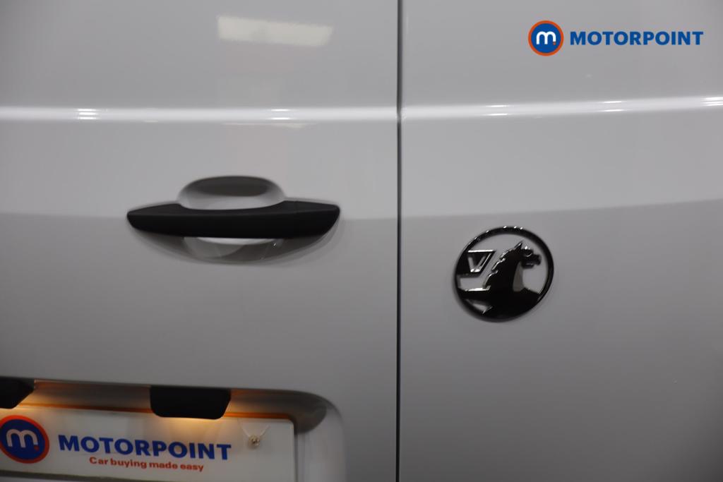 Vauxhall Combo Cargo Prime Manual Diesel Crew Bus - Stock Number (1567012) - 30th supplementary image