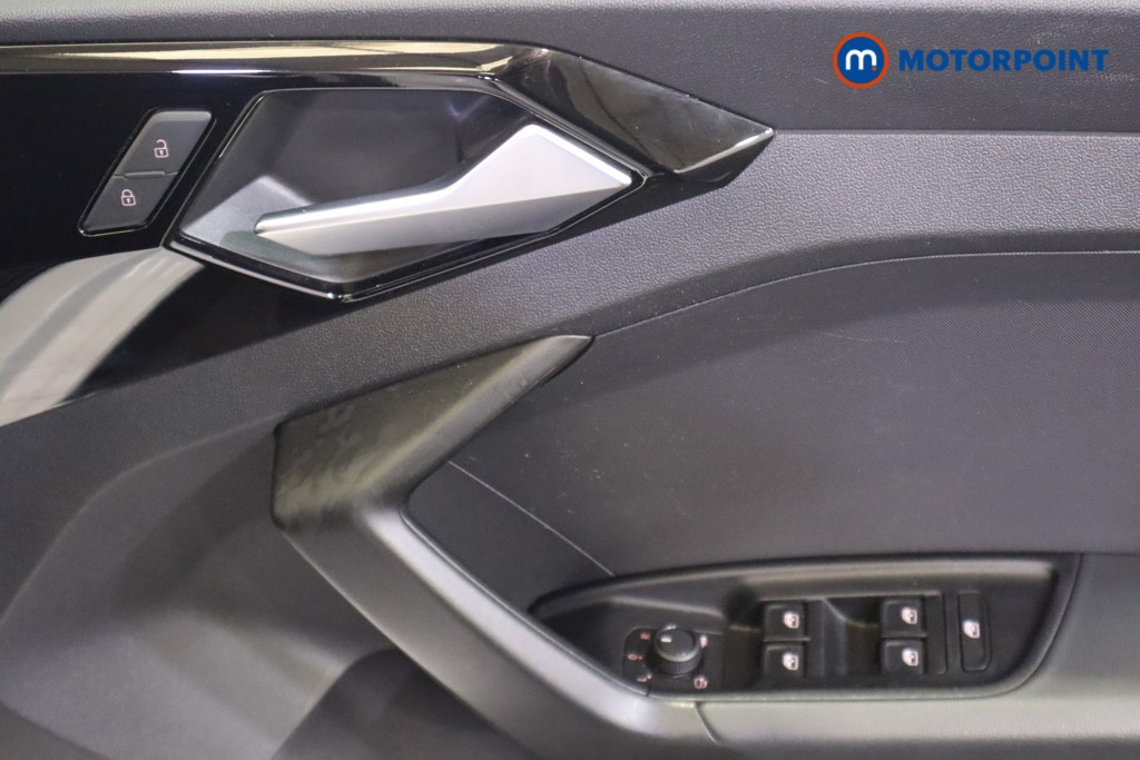 Audi A1 Technik Manual Petrol Hatchback - Stock Number (1567093) - 14th supplementary image