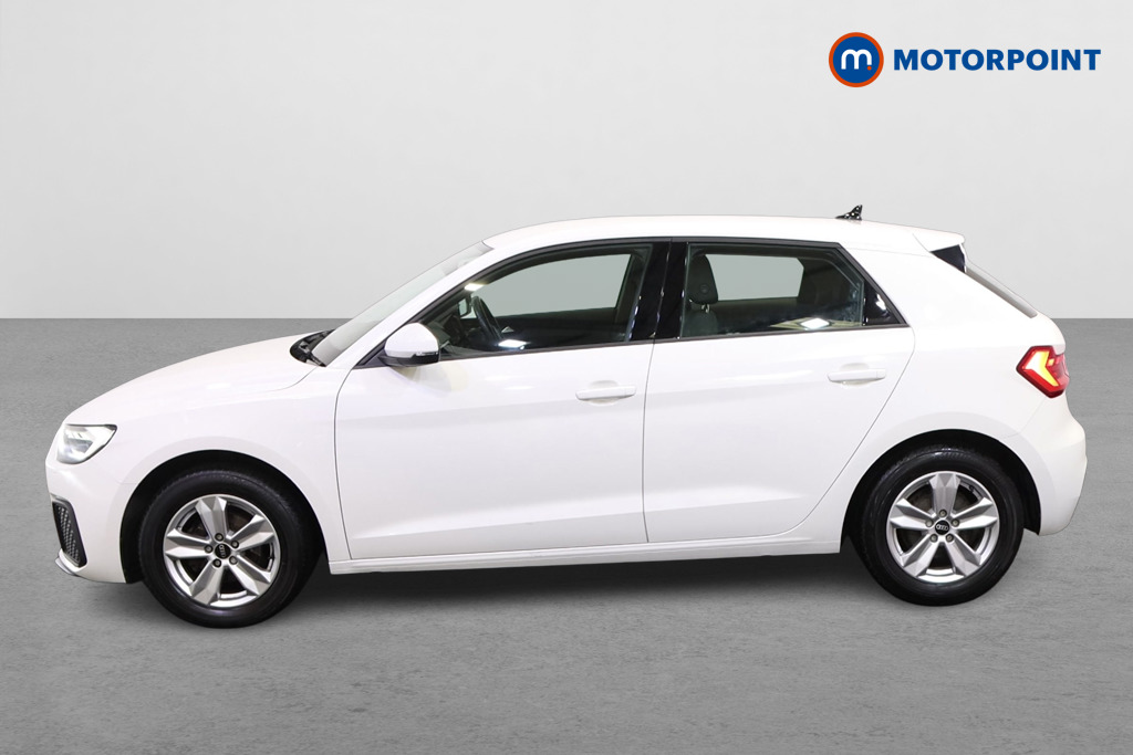 Audi A1 Technik Manual Petrol Hatchback - Stock Number (1567093) - Passenger side