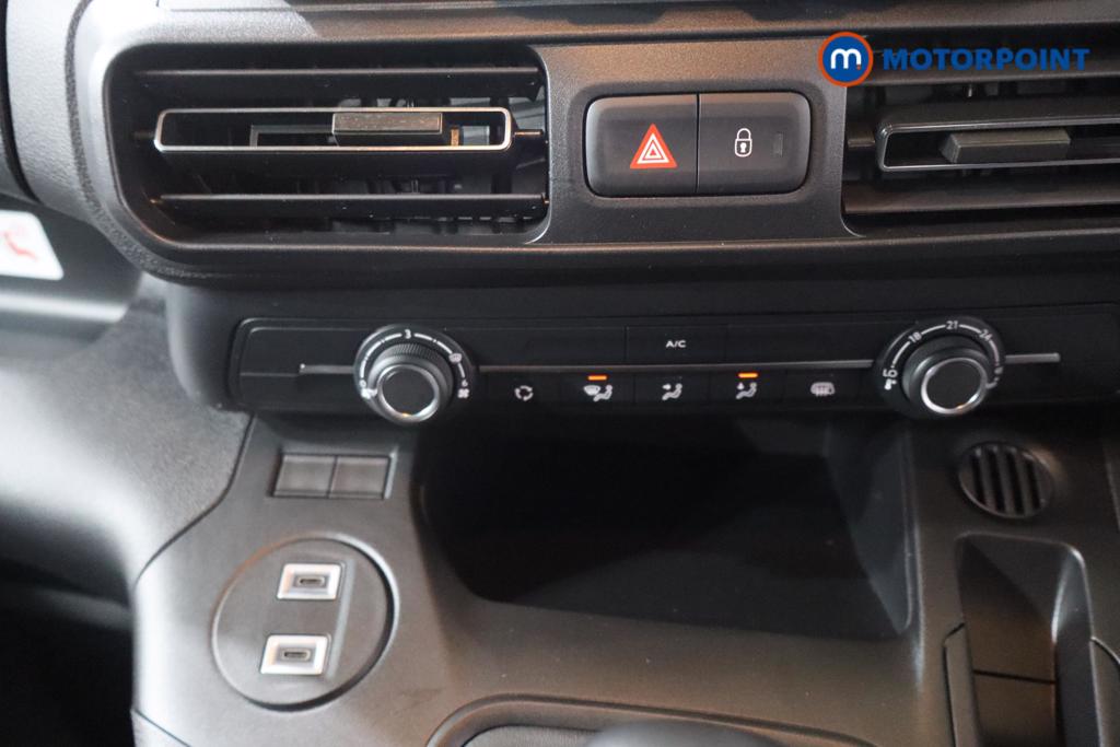 Vauxhall Combo Cargo Prime Manual Diesel Crew Bus - Stock Number (1567123) - 3rd supplementary image