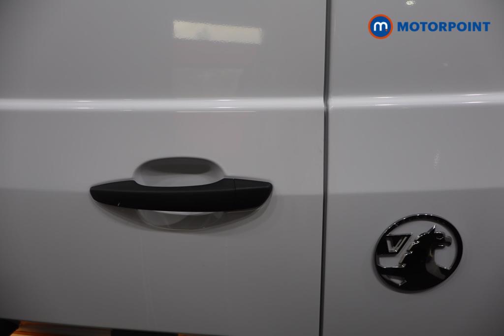 Vauxhall Combo Cargo Prime Manual Diesel Crew Bus - Stock Number (1567123) - 27th supplementary image