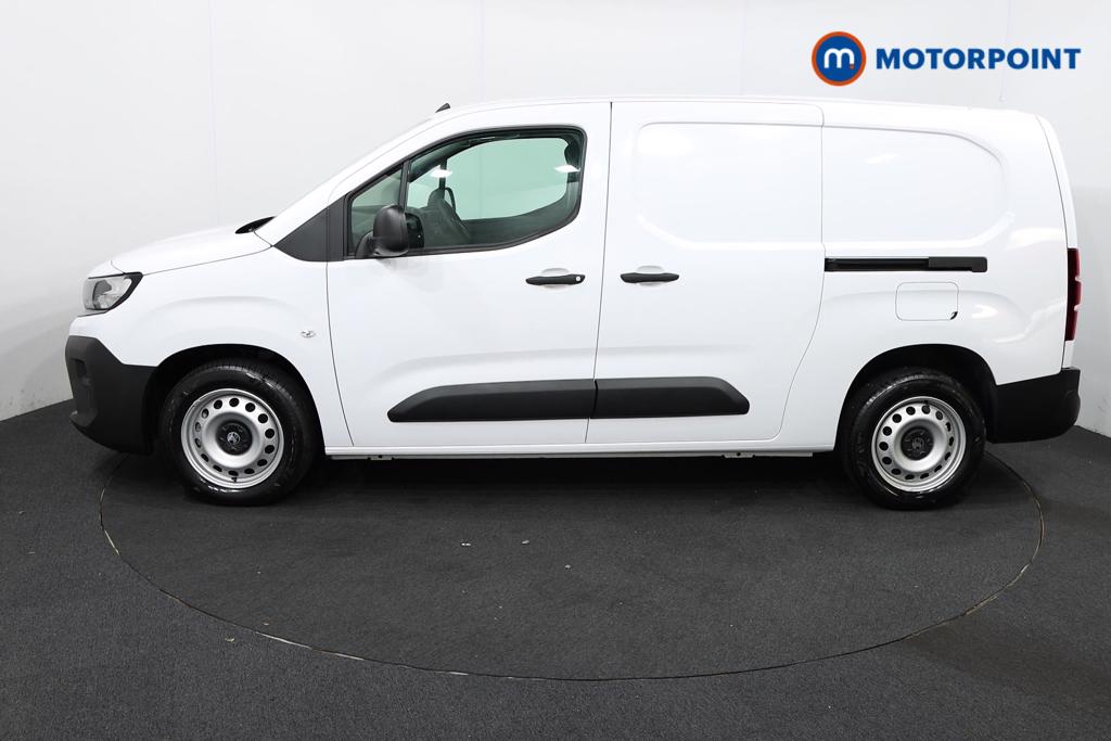 Vauxhall Combo Cargo Prime Manual Diesel Crew Bus - Stock Number (1567123) - Passenger side