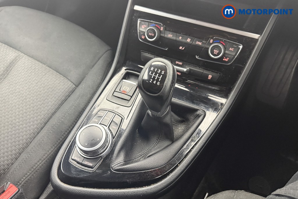 BMW 2 Series SE Manual Petrol Estate - Stock Number (1567136) - 5th supplementary image