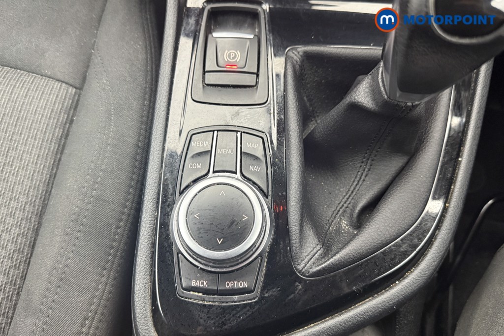 BMW 2 Series SE Manual Petrol Estate - Stock Number (1567136) - 6th supplementary image