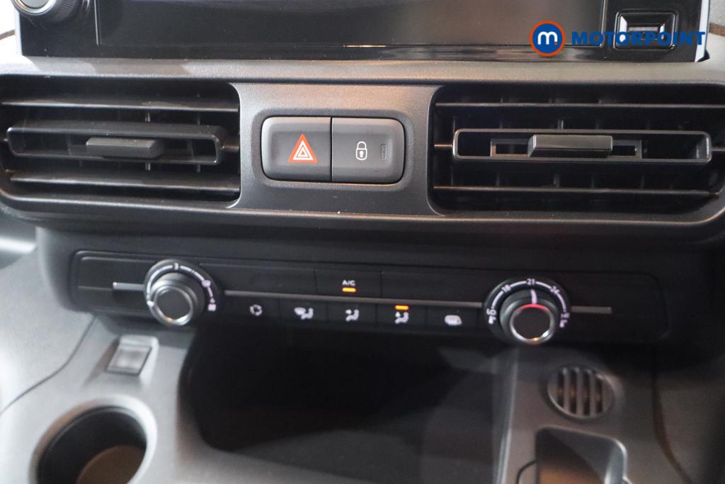 Vauxhall Combo Cargo Prime Automatic Electric Panel Van - Stock Number (1567297) - 3rd supplementary image