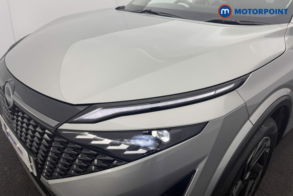 Nissan Qashqai N-Connecta Automatic Petrol SUV - Stock Number (1567428) - 14th supplementary image