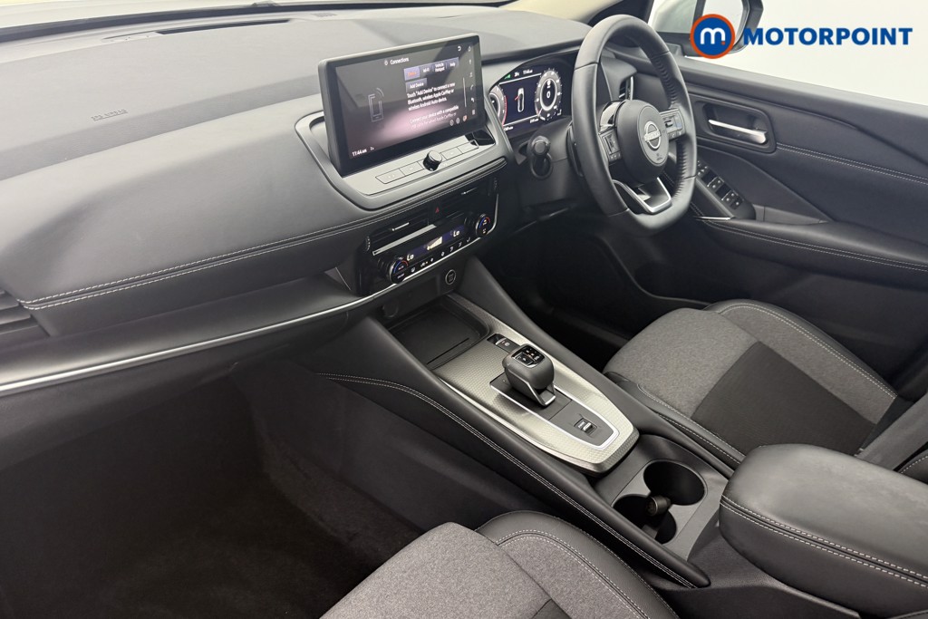 Nissan Qashqai N-Connecta Automatic Petrol SUV - Stock Number (1567428) - 16th supplementary image