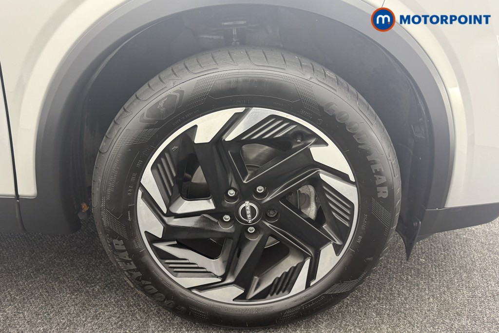 Nissan Qashqai N-Connecta Automatic Petrol SUV - Stock Number (1567428) - 26th supplementary image