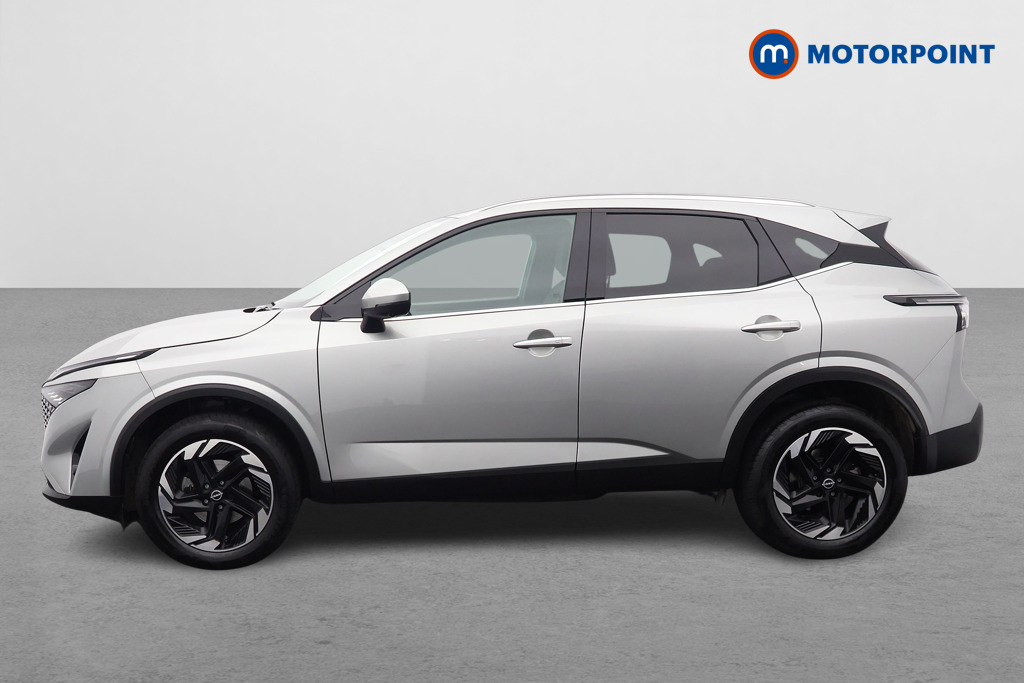 Nissan Qashqai N-Connecta Automatic Petrol SUV - Stock Number (1567428) - Passenger side