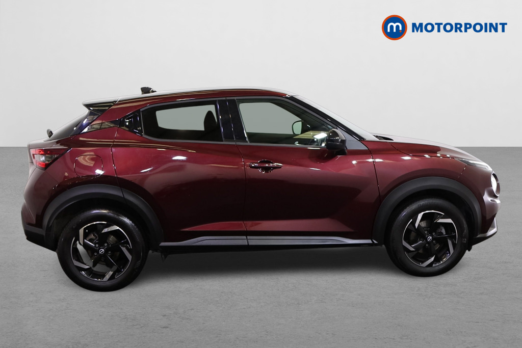 Nissan Juke N-Connecta Automatic Petrol SUV - Stock Number (1567436) - Drivers side