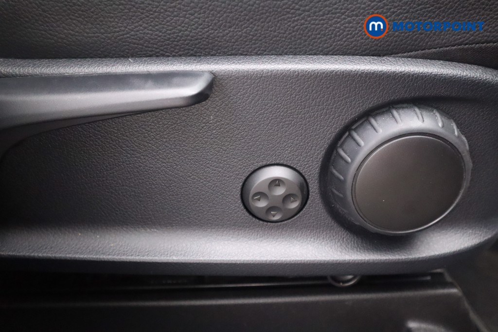 Mercedes-Benz GLB Amg Line Automatic Diesel SUV - Stock Number (1567931) - 19th supplementary image