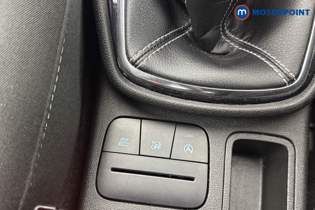 Ford Fiesta Zetec Manual Petrol Hatchback - Stock Number (1568302) - 6th supplementary image