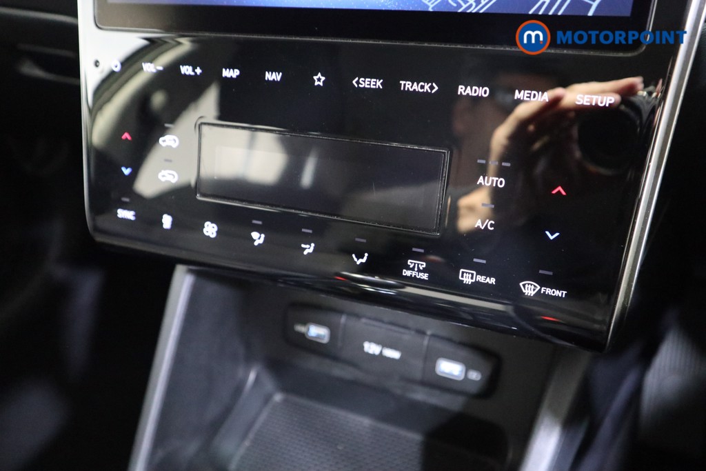 Hyundai Tucson Se Connect Manual Petrol SUV - Stock Number (1568454) - 6th supplementary image