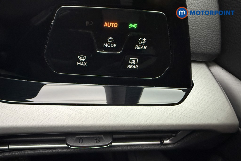 Volkswagen Golf Life Manual Petrol Hatchback - Stock Number (1568639) - 17th supplementary image