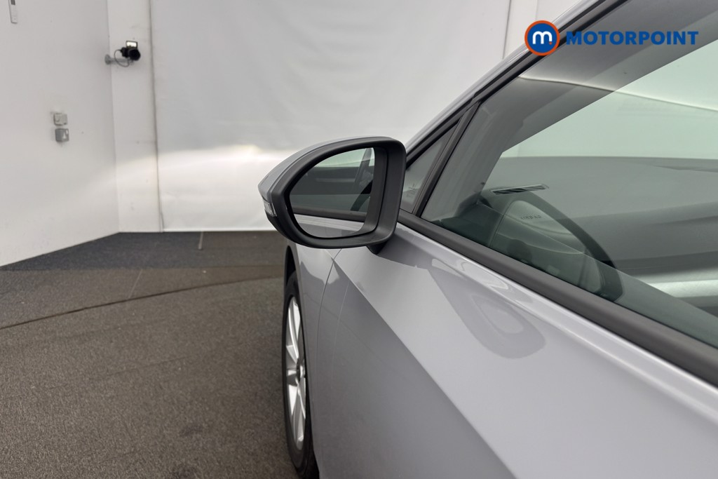 Volkswagen Golf Life Manual Petrol Hatchback - Stock Number (1568639) - 30th supplementary image