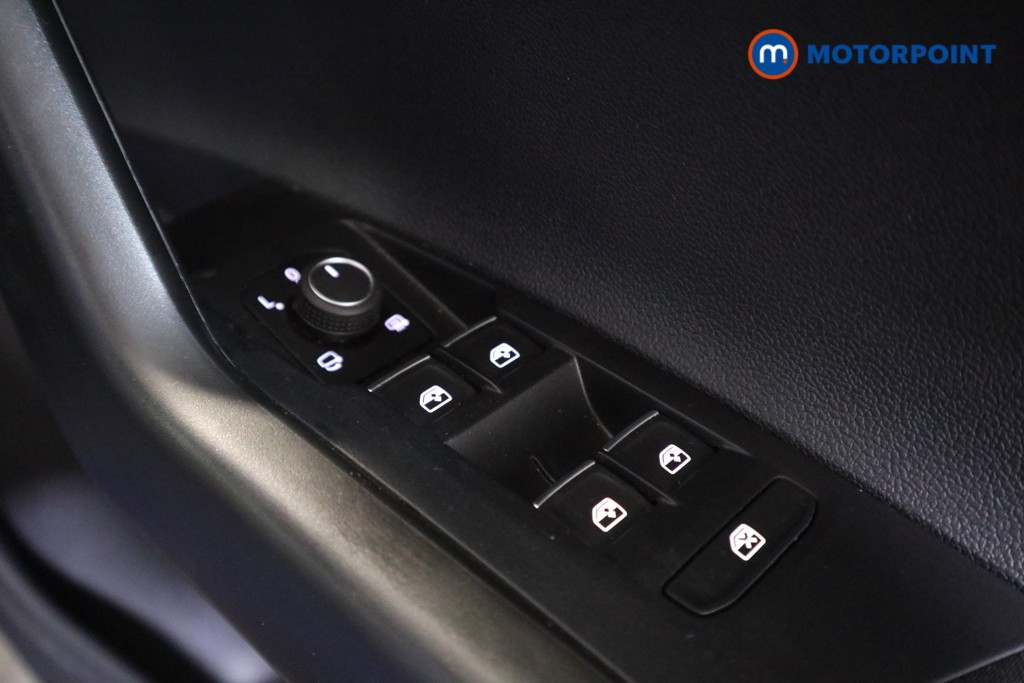 Volkswagen Polo R-Line Manual Petrol Hatchback - Stock Number (1568707) - 11th supplementary image