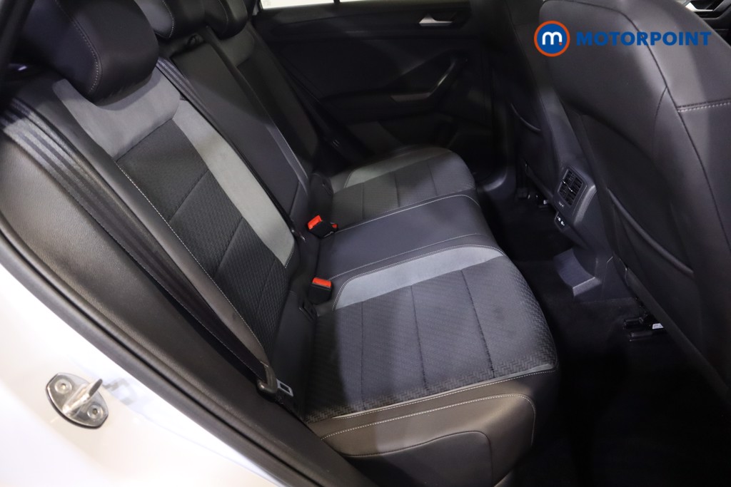 Volkswagen T-Roc R-Line Automatic Petrol SUV - Stock Number (1569243) - 7th supplementary image