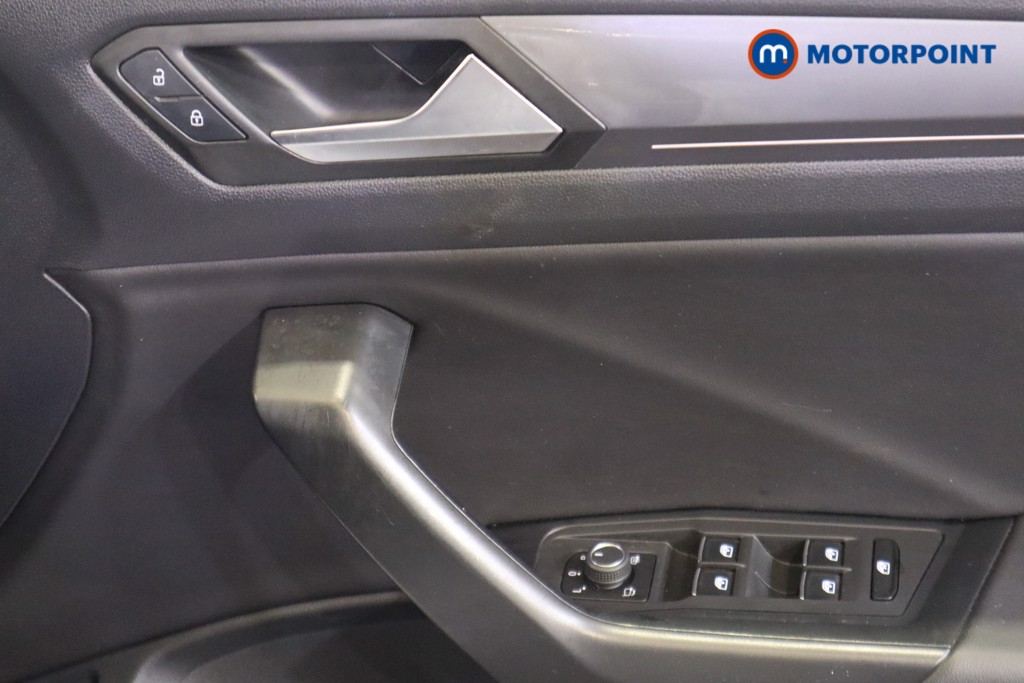 Volkswagen T-Roc R-Line Automatic Petrol SUV - Stock Number (1569243) - 14th supplementary image