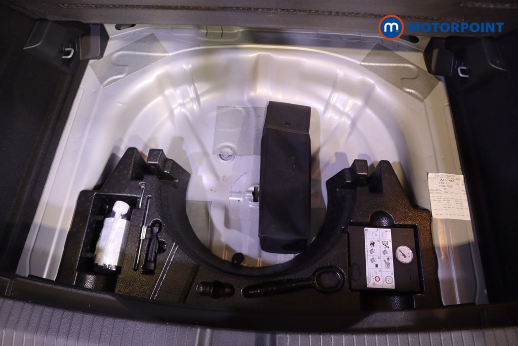 Volkswagen T-Roc R-Line Automatic Petrol SUV - Stock Number (1569243) - 25th supplementary image