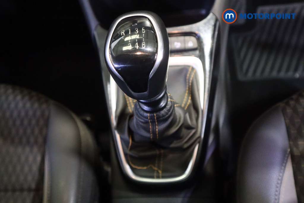 Vauxhall Crossland X Tech Line Nav Manual Petrol SUV - Stock Number (1569775) - 10th supplementary image